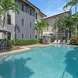 Bay Village Tropical Retreat & Appart hôtel Cairns
