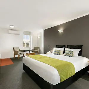 Waterfront Aparthotel
